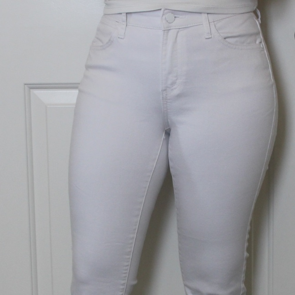 Women's White Jennifer Lopez Sculpted Bootcut Denim Jeans Size 2